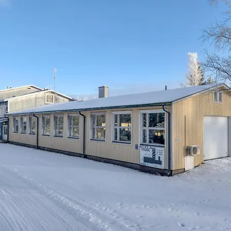 Jaeaeskaen Loma, Kojolapark Luiska-hostelli *