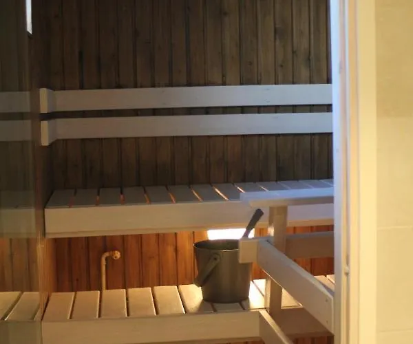 Hostel Jaeaeskaen Loma, Kojolapark Luiska-hostelli